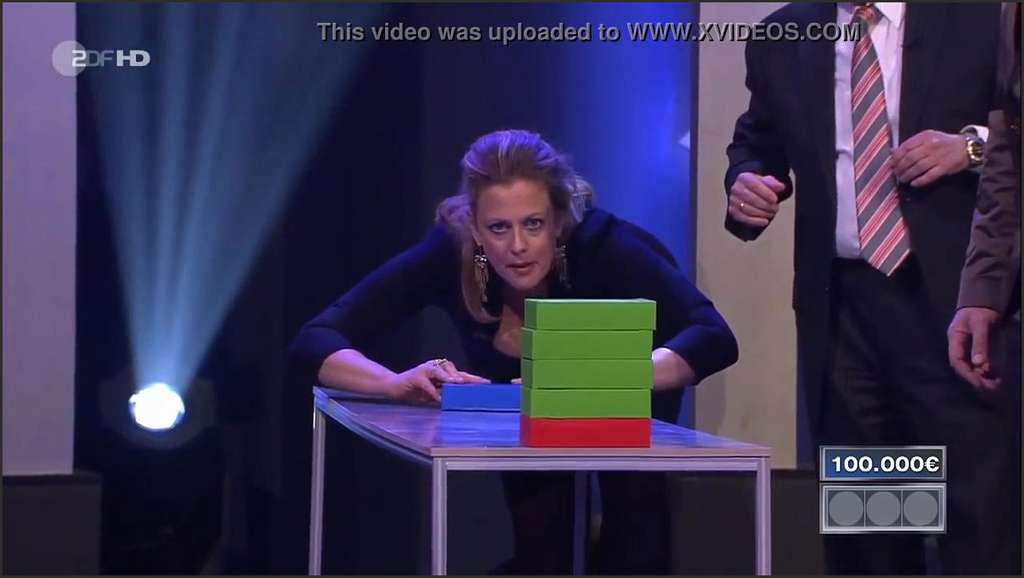 Barbara Schoneberger als Einlage im Sandwich