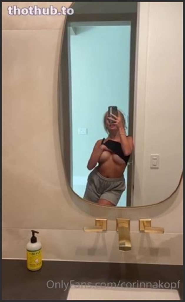 Corinna Kopf Deutschen mit Damenwäsche bis zum Orgasmus geleckt